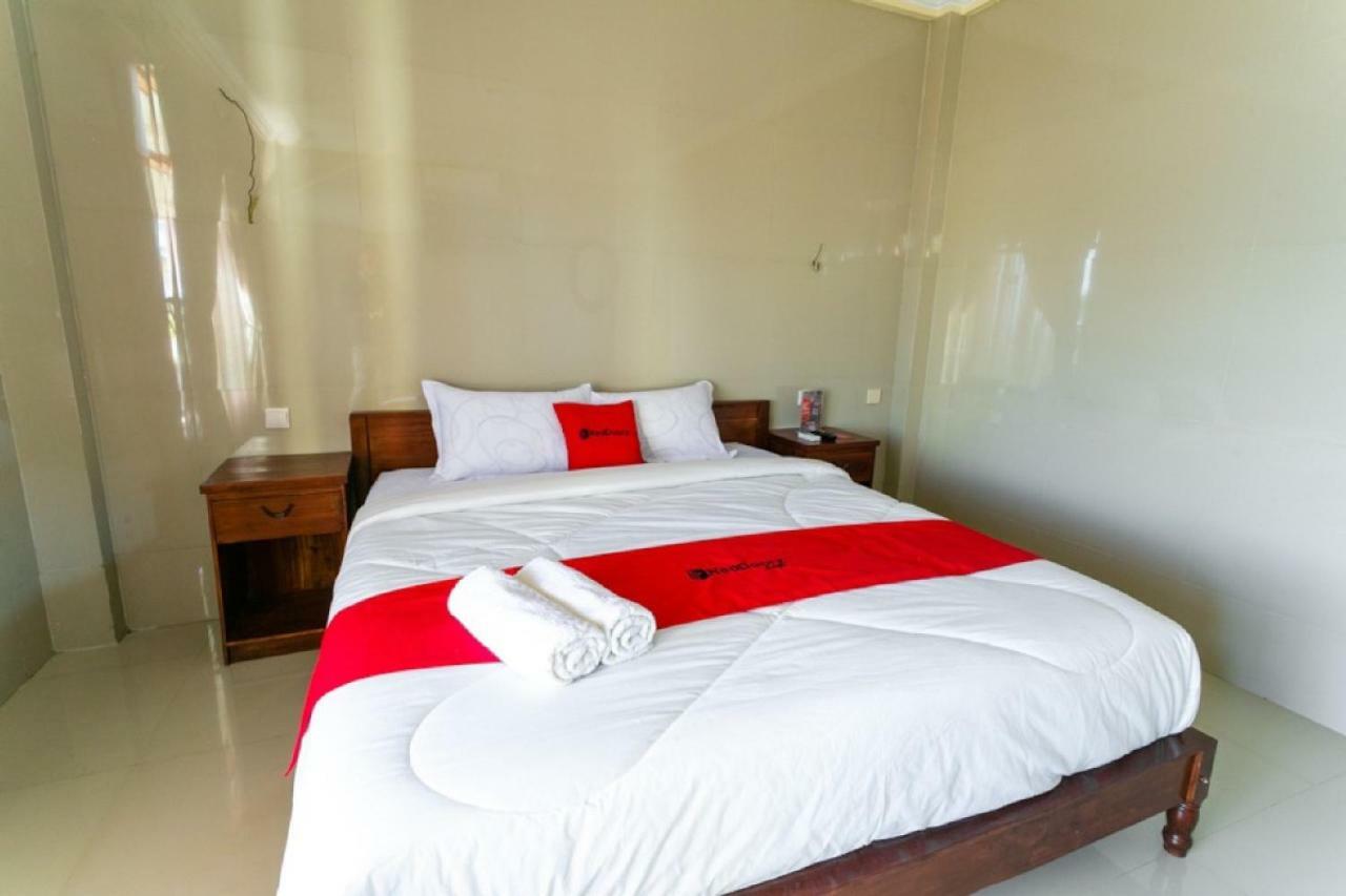 Reddoorz Near Parangtritis Beach Exterior foto